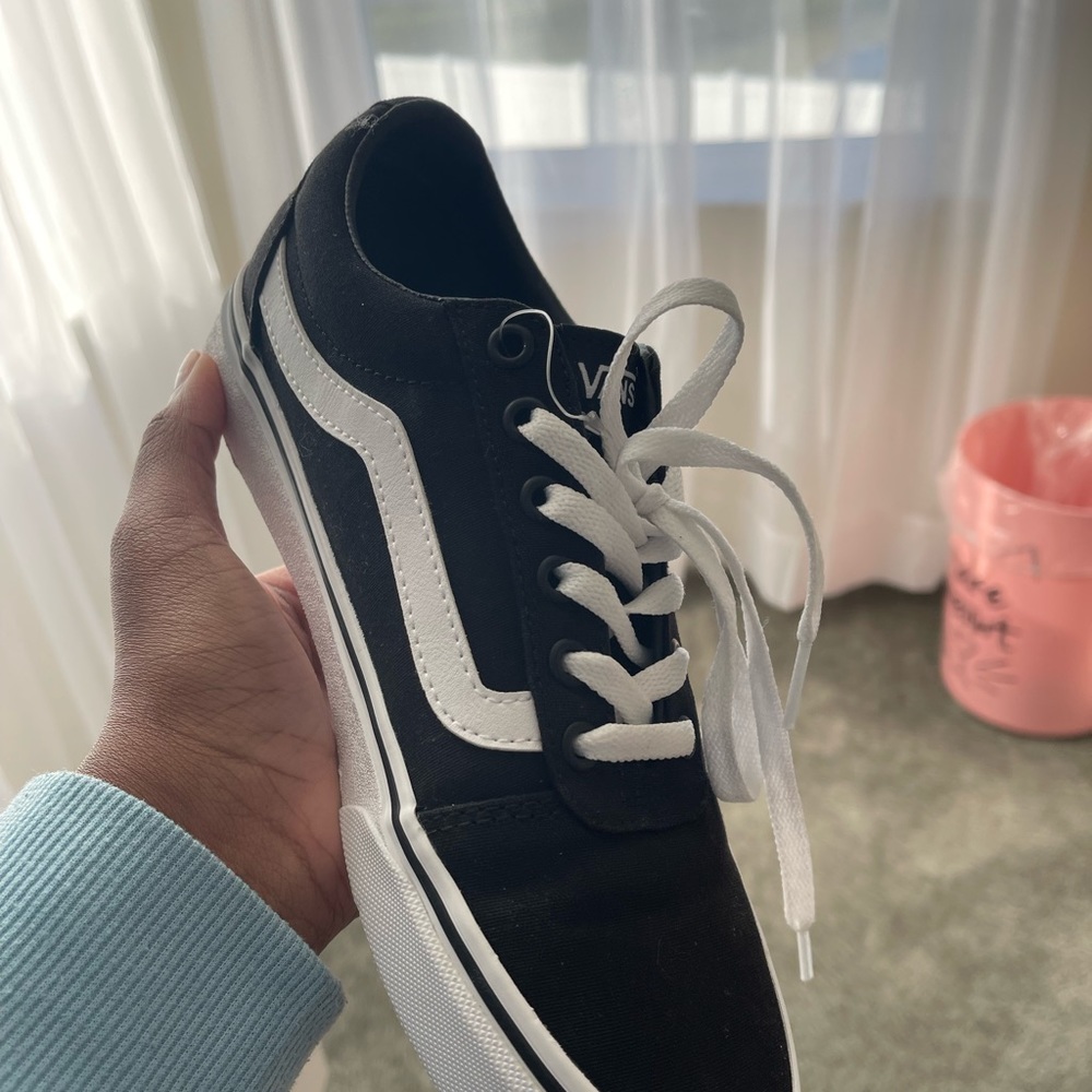 Old School Vans , in size 8.5 Ws - Picture 4 of 6